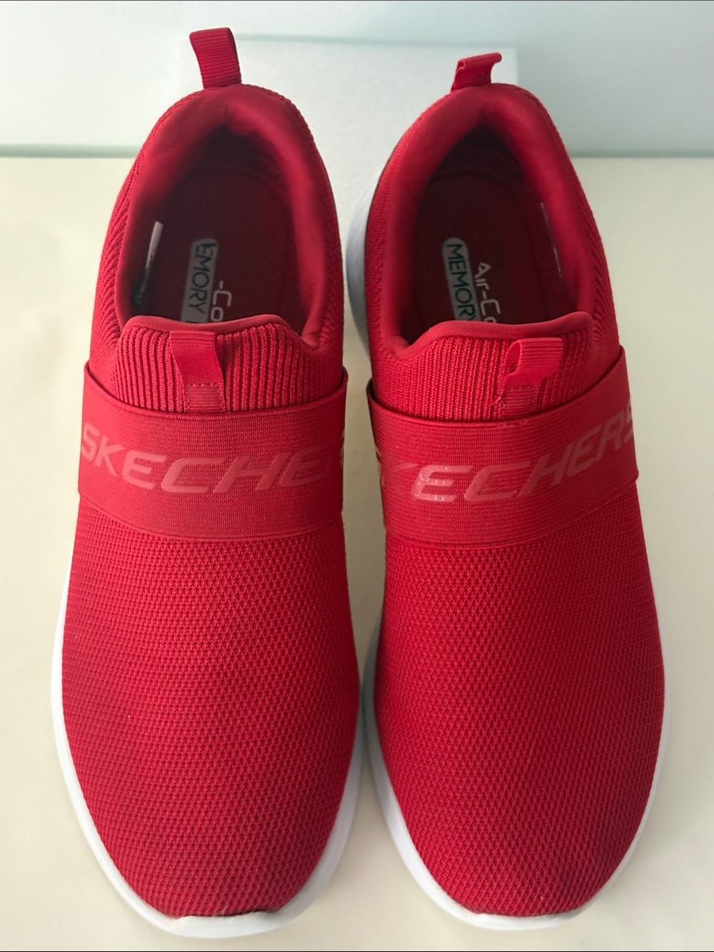 Skechers Women’s Skech-Lite Pro-Light Rush Slip-On Sneakers. Red/White Size—8.5